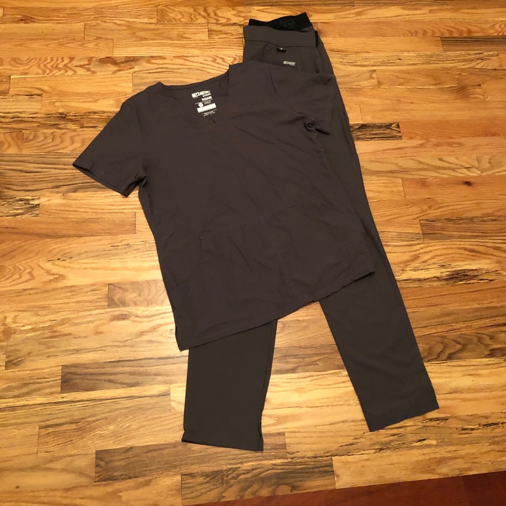 Grey’s Anatomy EDGE scrubs